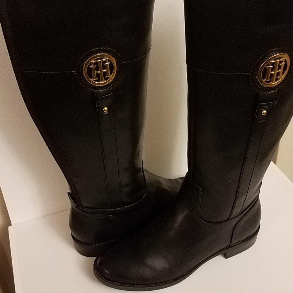 Tommy Hilfiger Women's Tall Riding Boot